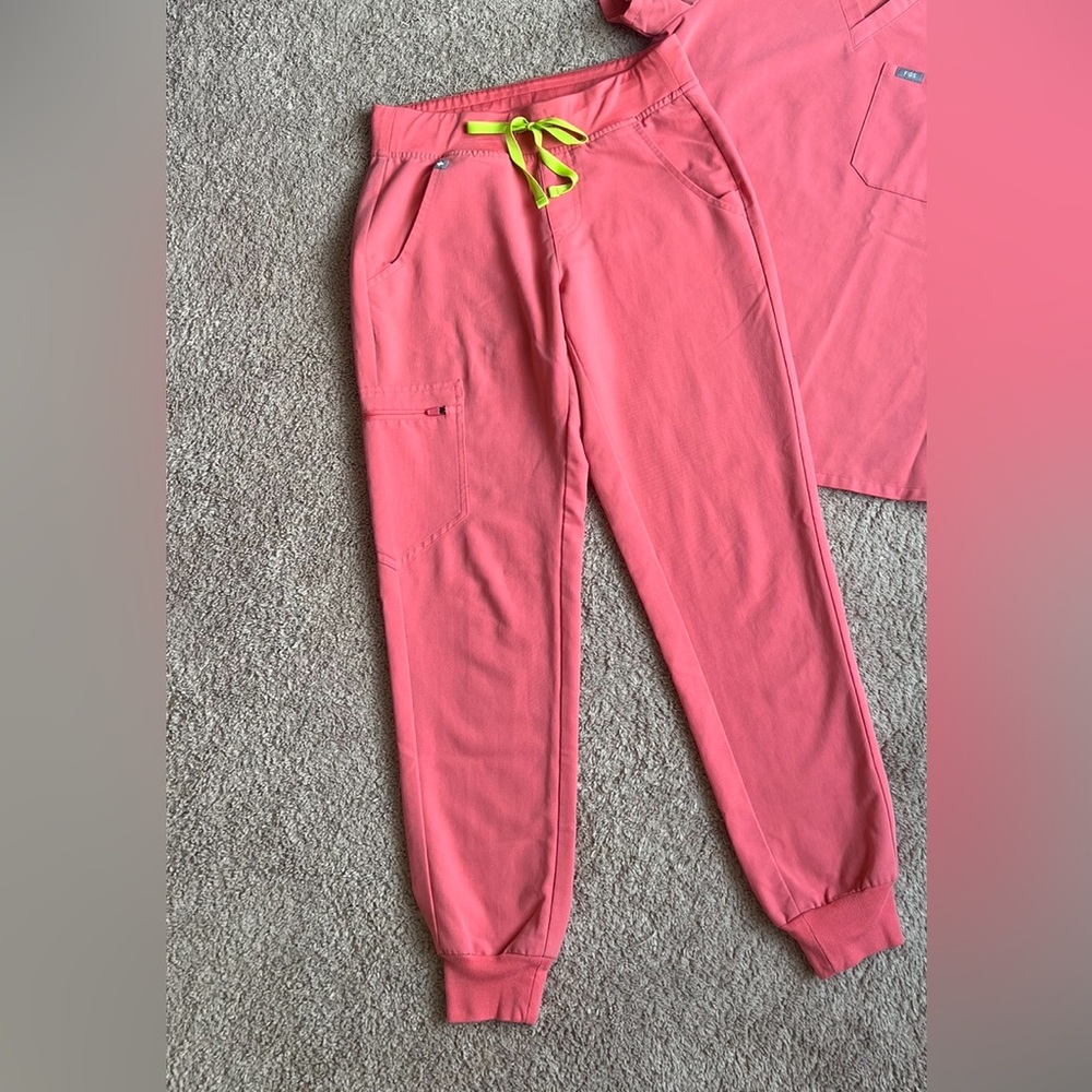 FIGS Hot Coral Zamora Jogger Scrub Pants XS